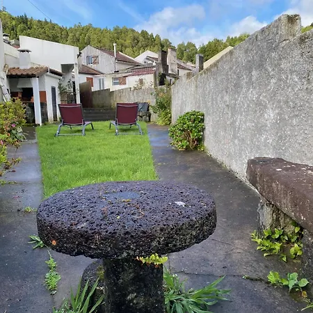 A Casa Do Ze Сasa de vacaciones Furnas (Azores)